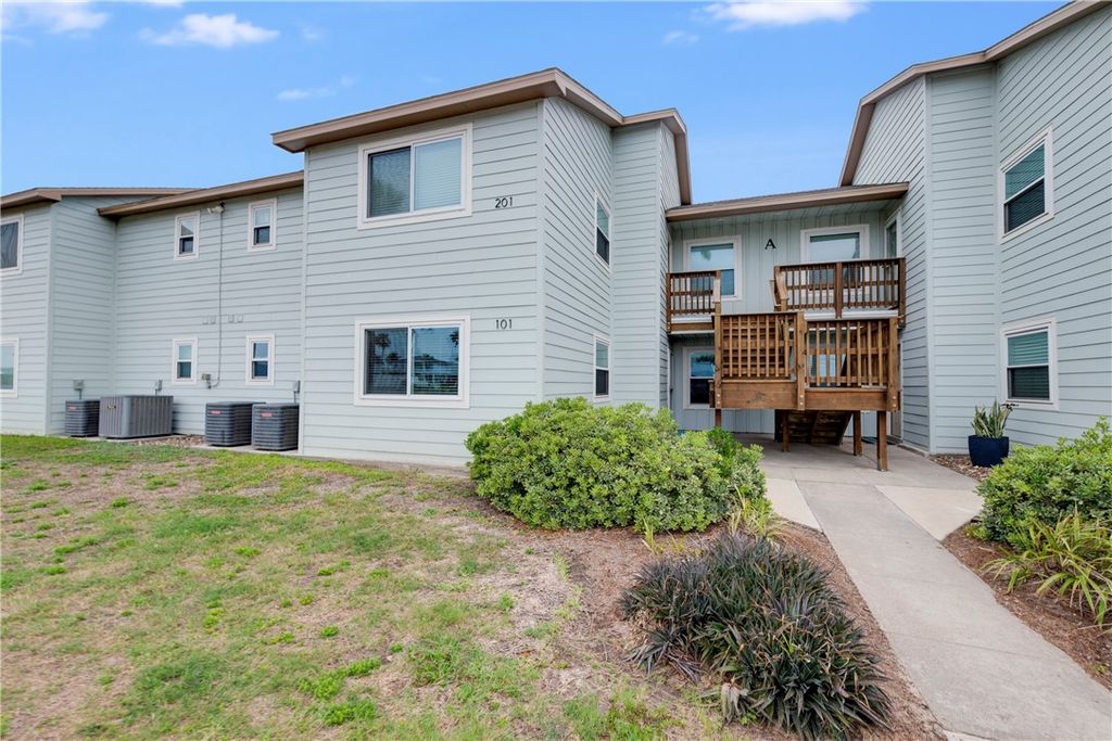 230 Cut Off Road 101, Port Aransas, TX 78373