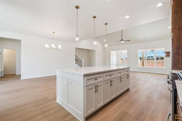 921 Meadow Park Road, Guthrie, OK 73044