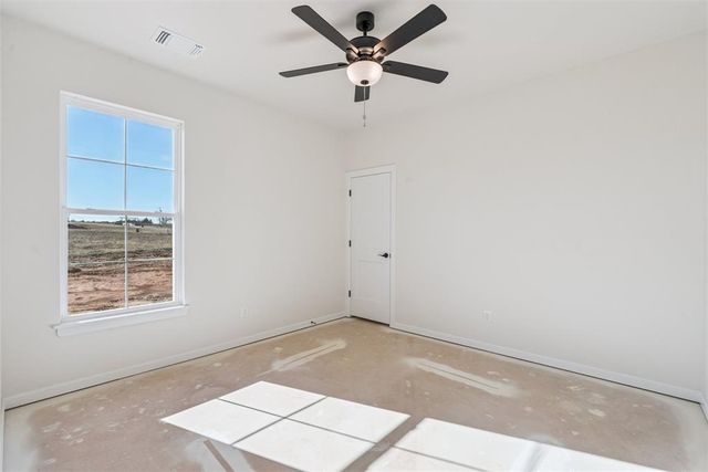 921 Meadow Park Road, Guthrie, OK 73044