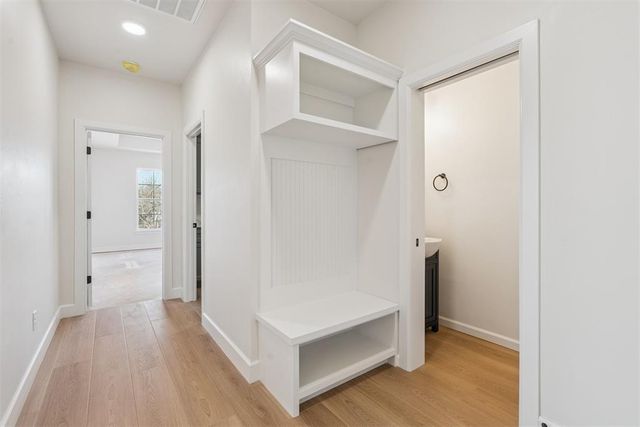 921 Meadow Park Road, Guthrie, OK 73044