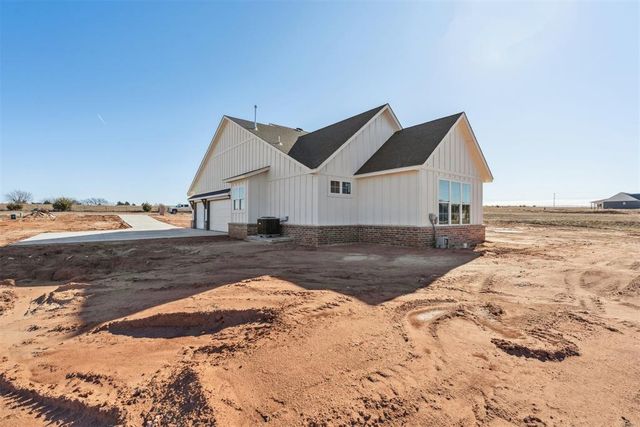 921 Meadow Park Road, Guthrie, OK 73044