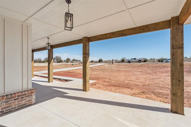 921 Meadow Park Road, Guthrie, OK 73044