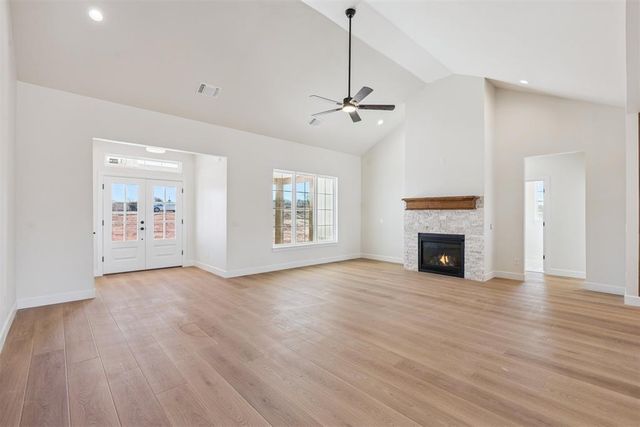 921 Meadow Park Road, Guthrie, OK 73044