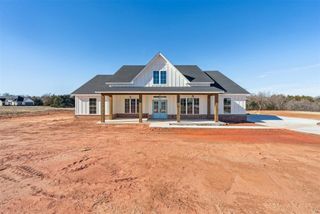 921 Meadow Park Road, Guthrie, OK 73044