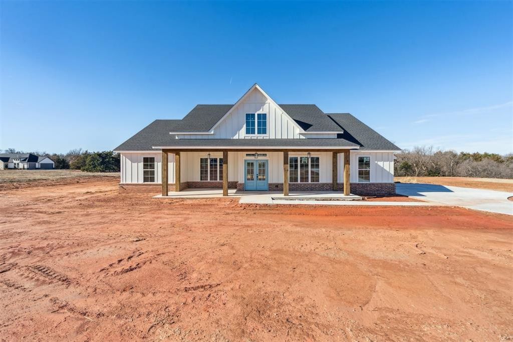 921 Meadow Park Road, Guthrie, OK 73044