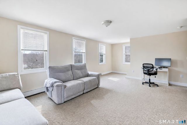 422 West River Road, Orange, CT 06477