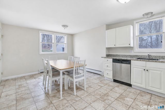 422 West River Road, Orange, CT 06477