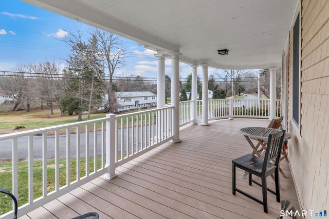 422 West River Road, Orange, CT 06477