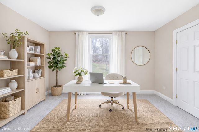 422 West River Road, Orange, CT 06477