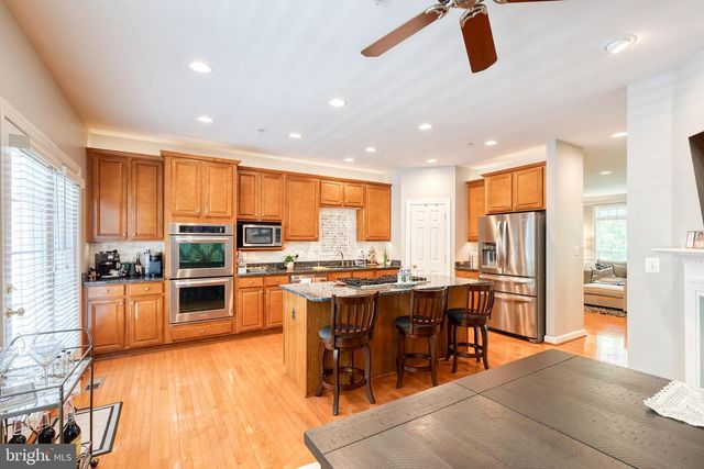 2638 FOREMAST ALY, Annapolis, MD 21401