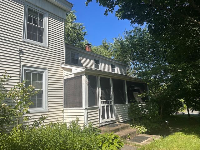 24 Main St, Monson, MA 01057