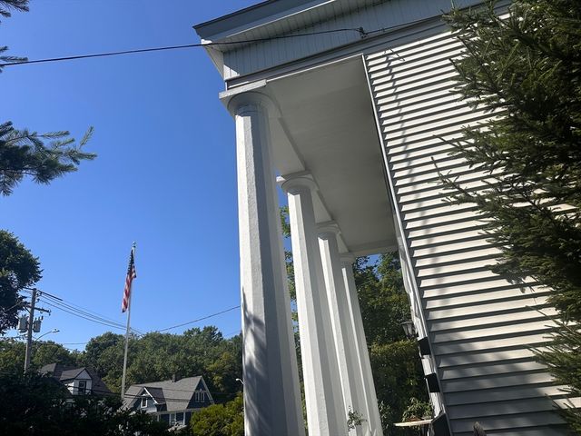 24 Main St, Monson, MA 01057