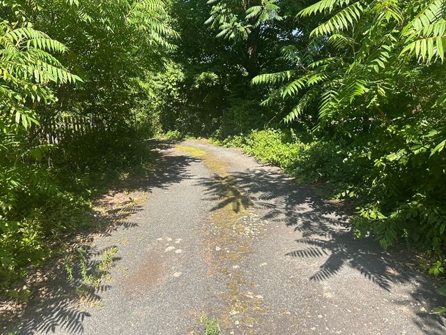 24 Main St, Monson, MA 01057