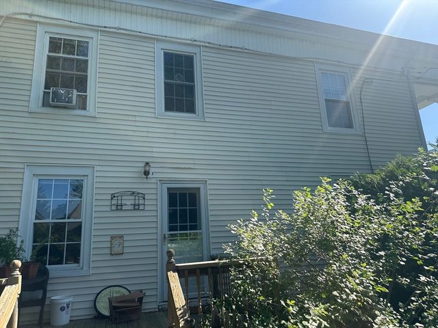 24 Main St, Monson, MA 01057