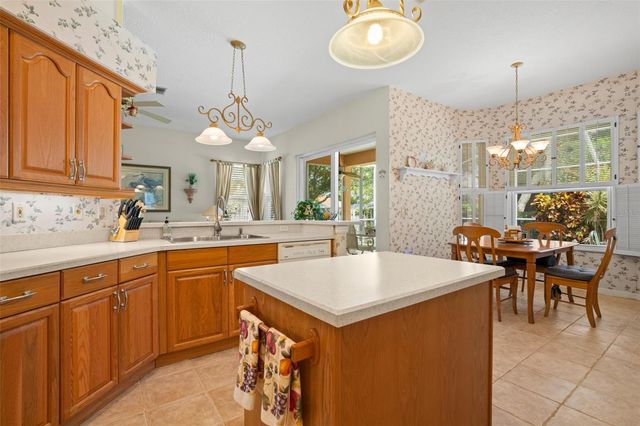 895 WHIPPOORWILL DRIVE, Palm Harbor, FL 34683