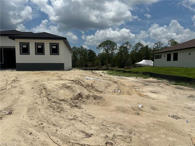 119 Moore AVE, Lehigh Acres, FL 33936