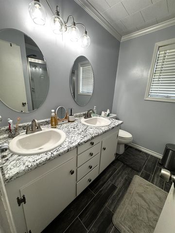 511 Broadmoor Ave, Houma, LA 70364