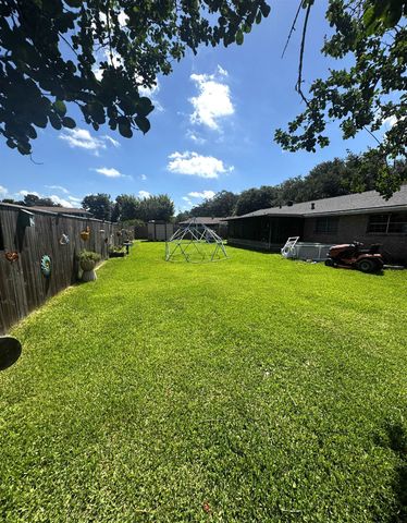 511 Broadmoor Ave, Houma, LA 70364