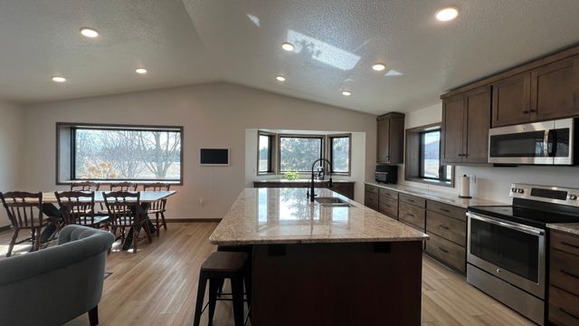 7352 Ahles Road, Saint Cloud, MN 56301