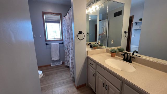 7352 Ahles Road, Saint Cloud, MN 56301