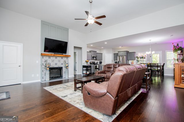 1146 Red Bud Circle, Villa Rica, GA 30180