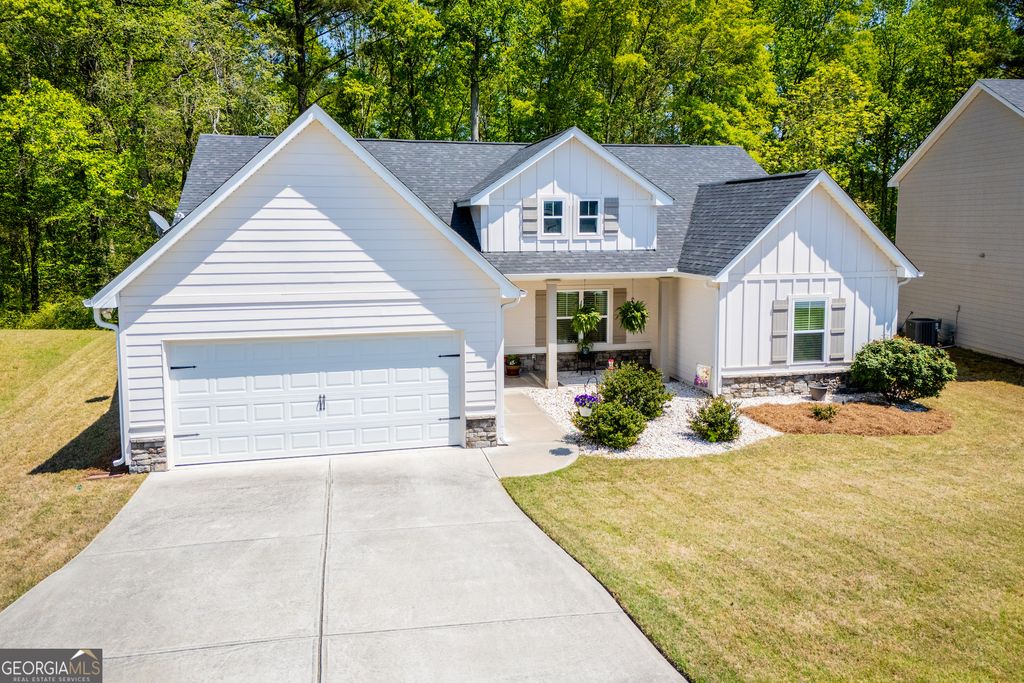 1146 Red Bud Circle, Villa Rica, GA 30180