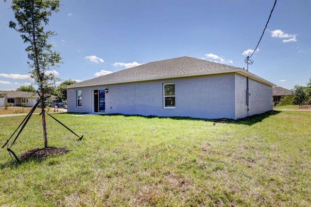 3522 SW Margela Street, Port St. Lucie, FL 34953
