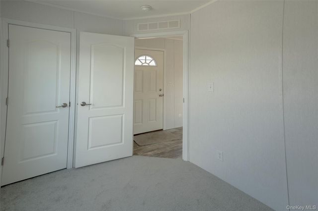 150 Main Street 1A, Islip, NY 11751