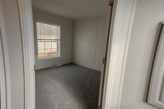 150 Main Street 1A, Islip, NY 11751