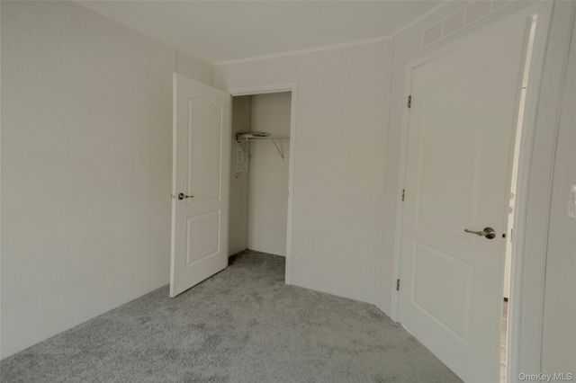 150 Main Street 1A, Islip, NY 11751