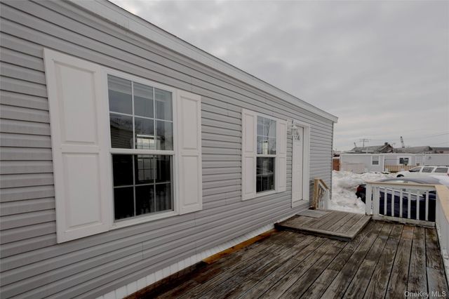 150 Main Street 1A, Islip, NY 11751