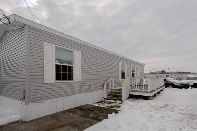 150 Main Street 1A, Islip, NY 11751