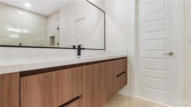 2804 Stablewood Lane, Mission, TX 78572