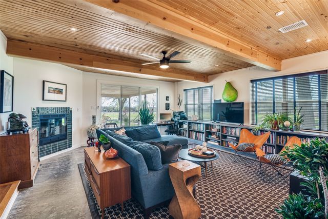 5790 Fm 513 S, Lone Oak, TX 75453