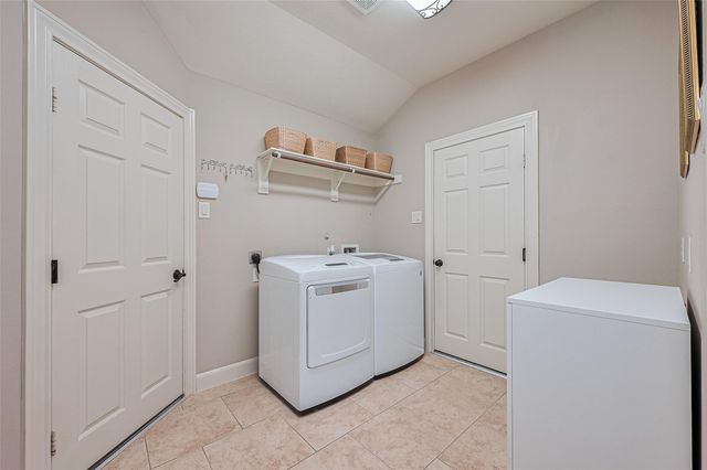 13240 Misty Sage Drive, Conroe, TX 77302
