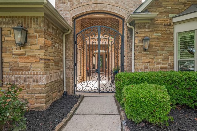 13240 Misty Sage Drive, Conroe, TX 77302