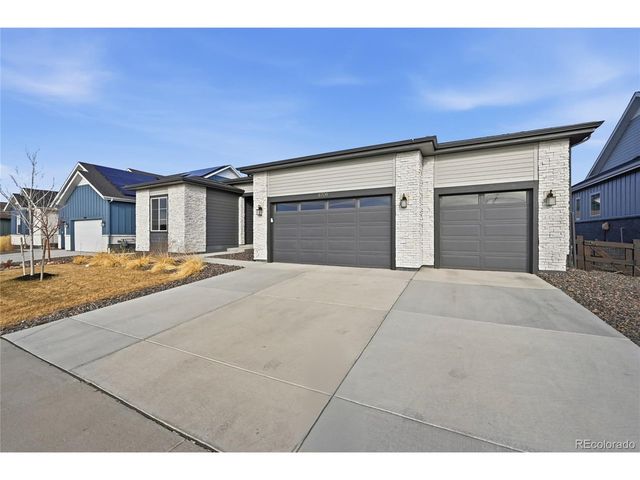 8708 S Quatar St, Aurora, CO 80016