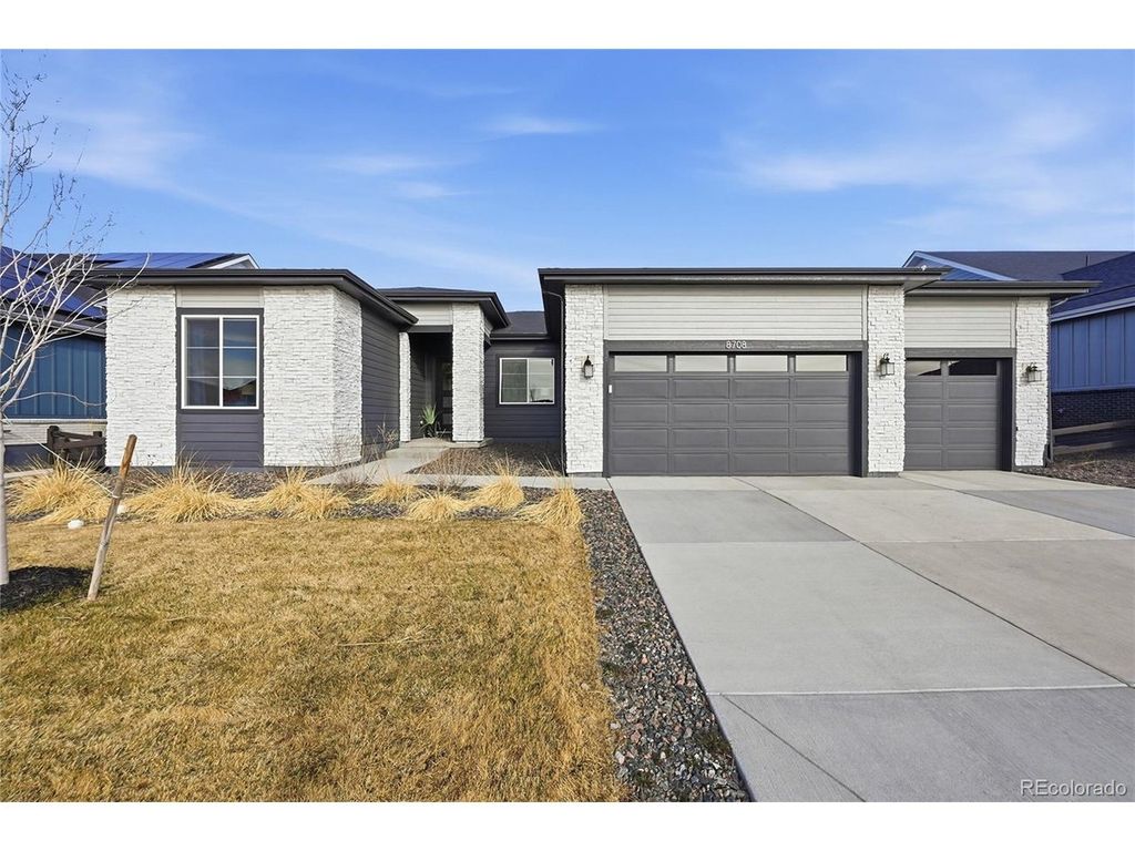 8708 S Quatar St, Aurora, CO 80016
