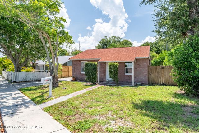 1228 Azalea Court E, Melbourne, FL 32935