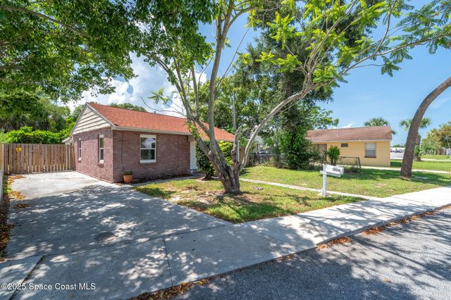 1228 Azalea Court E, Melbourne, FL 32935