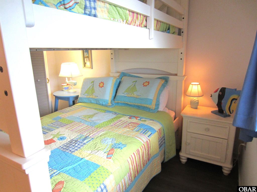 Image 23 of property listing at 1401 S Virginia Dare Trail Unit 10, Kill Devil Hills, NC 27948