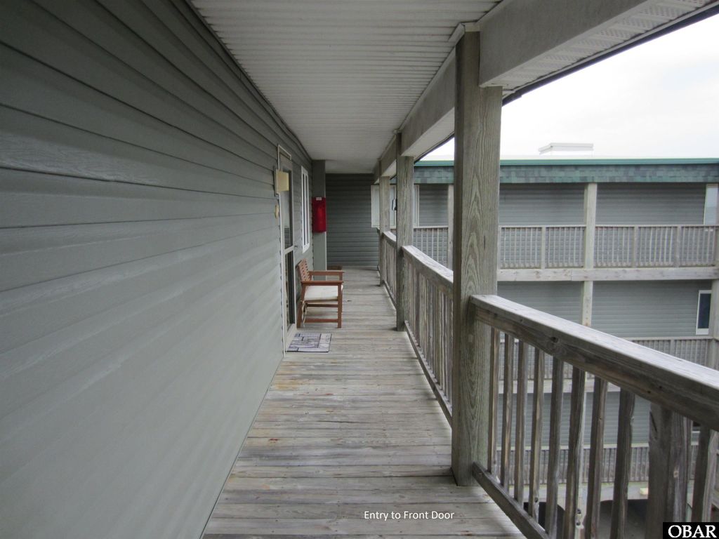 Image 29 of property listing at 1401 S Virginia Dare Trail Unit 10, Kill Devil Hills, NC 27948