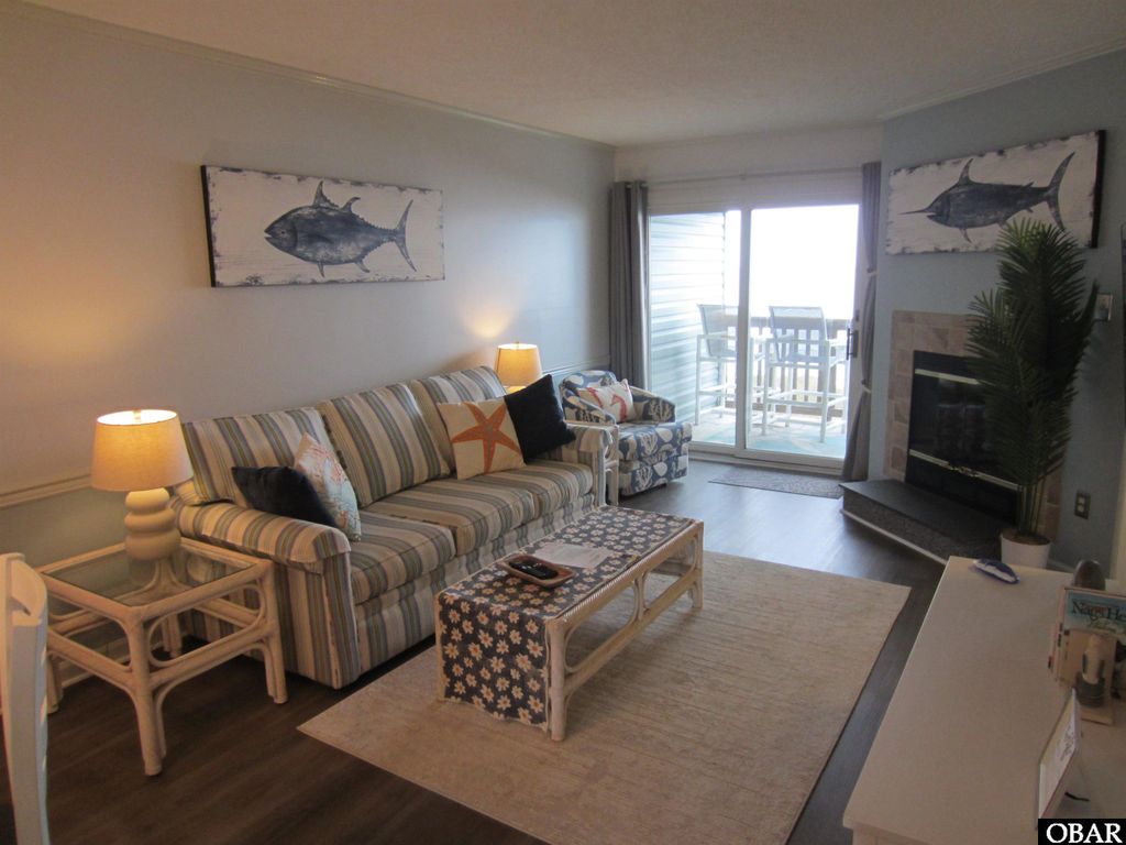 Image 9 of property listing at 1401 S Virginia Dare Trail Unit 10, Kill Devil Hills, NC 27948