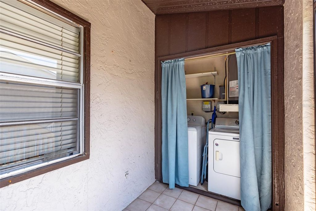 Image 20 of property listing at 3774 59TH AVENUE W 3774, Bradenton, FL 34210