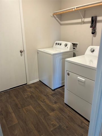 319 Shimmering CV, San Marcos, TX 78666