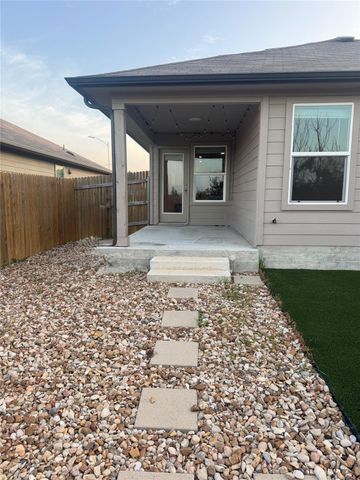 319 Shimmering CV, San Marcos, TX 78666