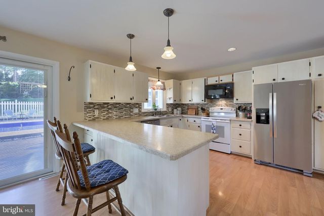 107 BROAD, Akron, PA 17501