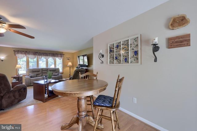 107 BROAD, Akron, PA 17501