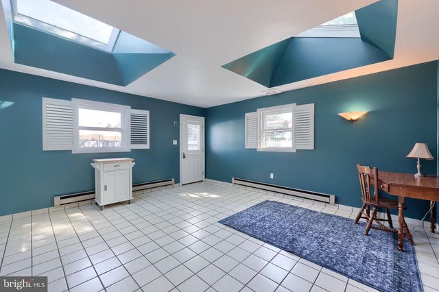 107 BROAD, Akron, PA 17501