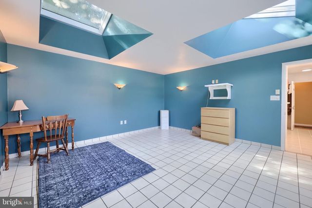 107 BROAD, Akron, PA 17501